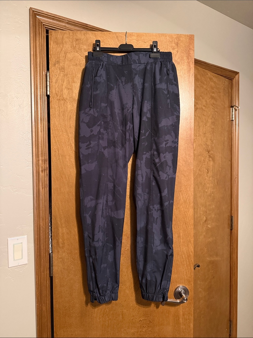 Women’s Old Navy Camo Active Jogger Pants